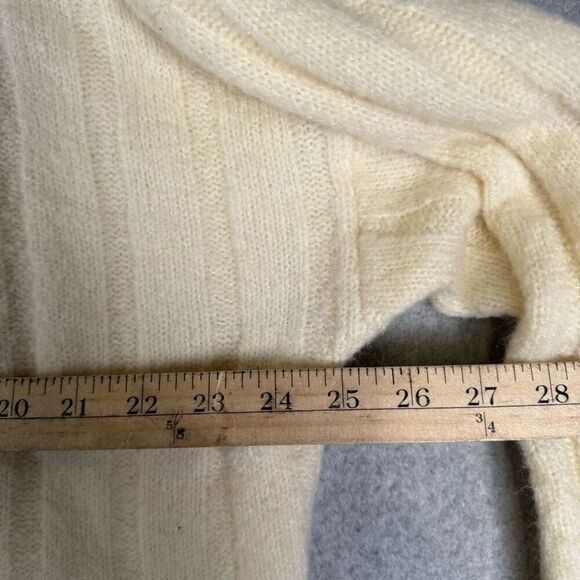 Altard State Womens Medium Cropped Button Front Cardigan Sweater Cream Raw Hem - Picture 5 of 7